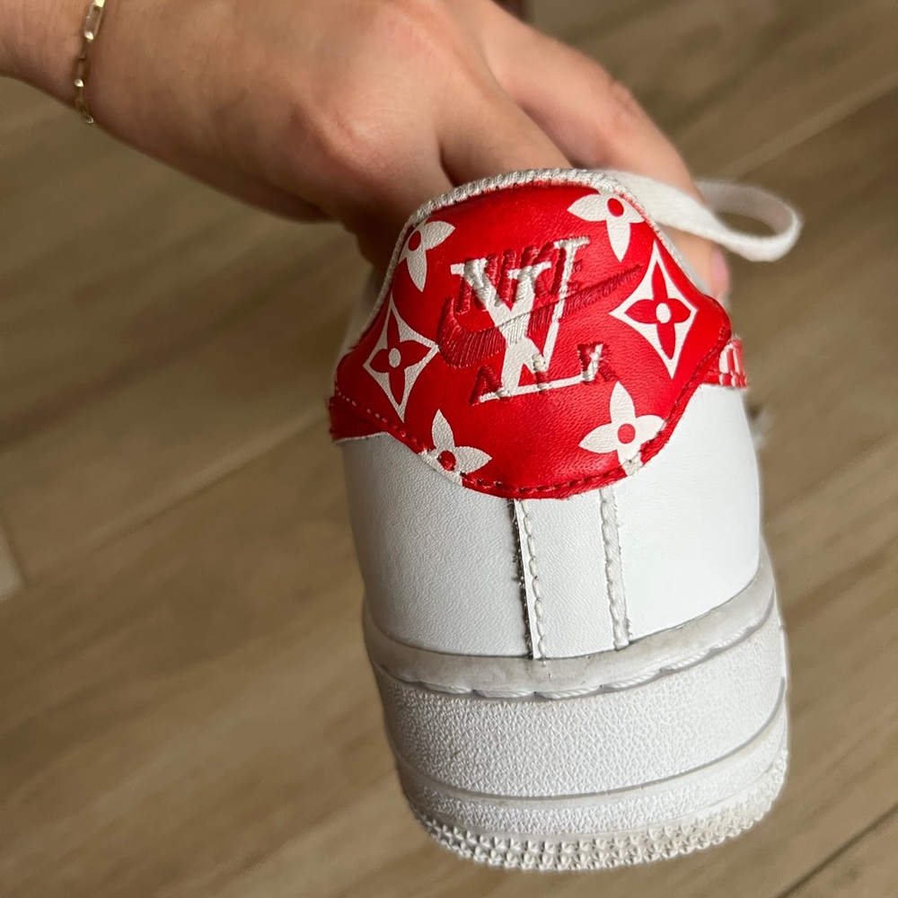 Custom airforce 1 - Picture 3 of 7